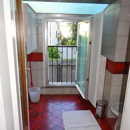 Ampio Monolocale Vicino Al Lungolago Di * Lecco