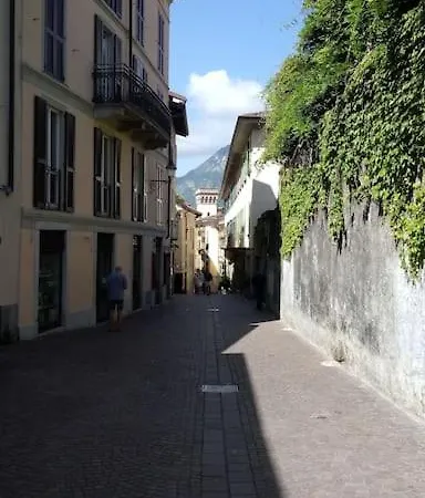 Ampio Monolocale Vicino Al Lungolago Di * ليكو