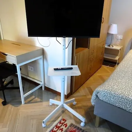 Ampio Monolocale Vicino Al Lungolago Di Apartment Lecco