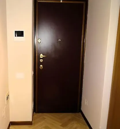 Apartment Ampio Monolocale Vicino Al Lungolago Di *