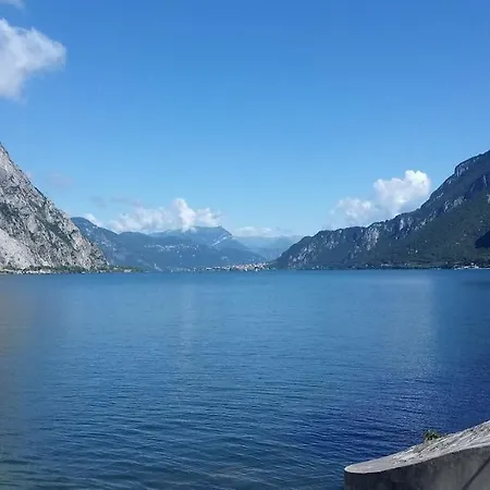 Ampio Monolocale Vicino Al Lungolago Di ليكو