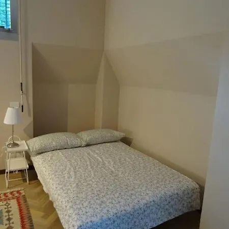 Ampio Monolocale Vicino Al Lungolago Di *