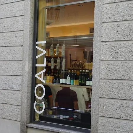 Ampio Monolocale Vicino Al Lungolago Di