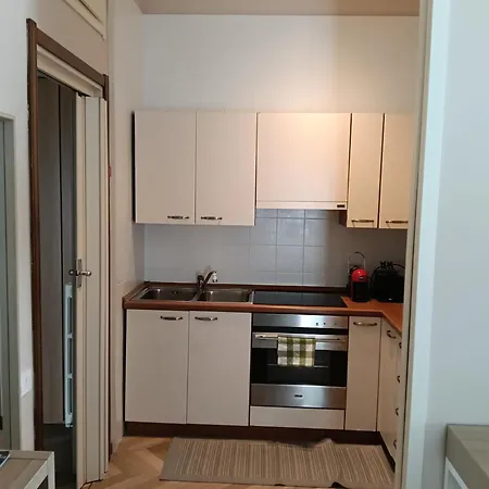 Ampio Monolocale Vicino Al Lungolago Di * Lecco