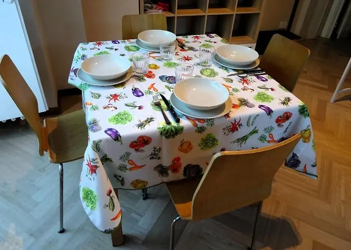 Ampio Monolocale Vicino Al Lungolago Di Lägenhet *