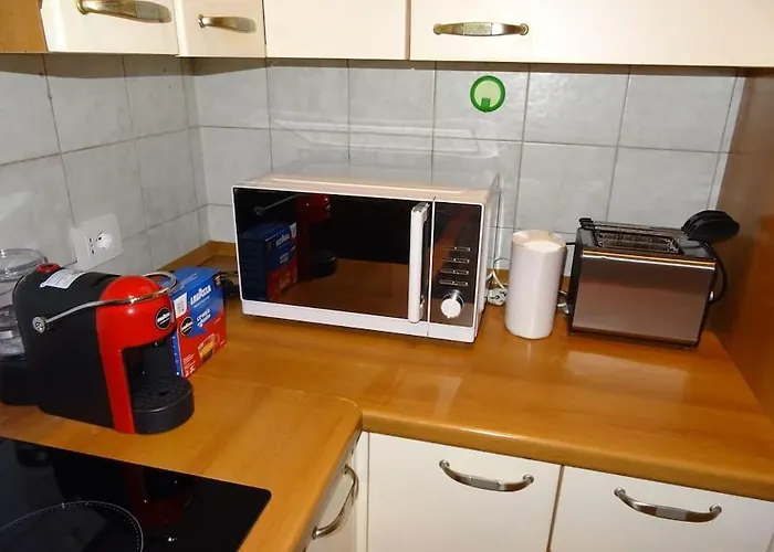 Ampio Monolocale Vicino Al Lungolago Di