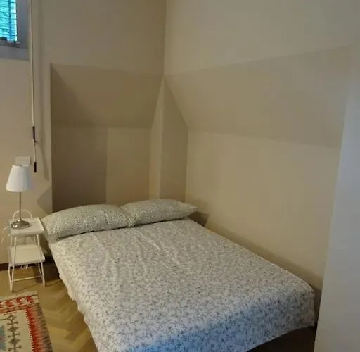 Ampio Monolocale Vicino Al Lungolago Di *