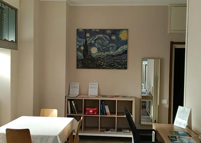 Ampio Monolocale Vicino Al Lungolago Di Apartment