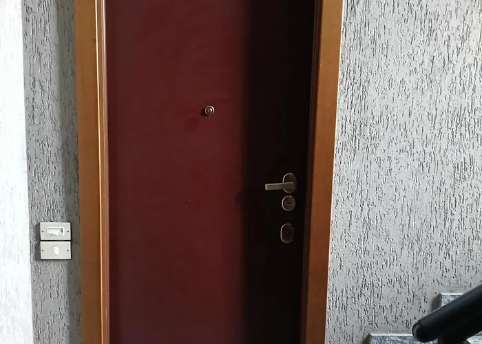 Ampio Monolocale Vicino Al Lungolago Di Apartmán Lecco