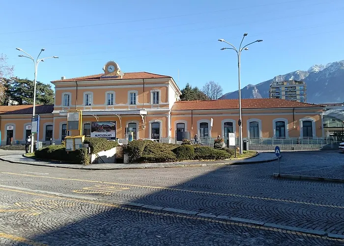 Ampio Monolocale Vicino Al Lungolago Di *