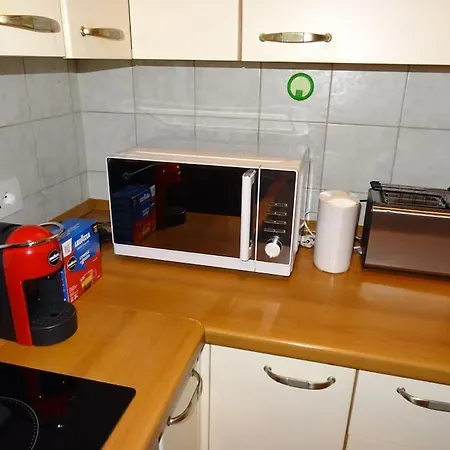 Ampio Monolocale Vicino Al Lungolago Di