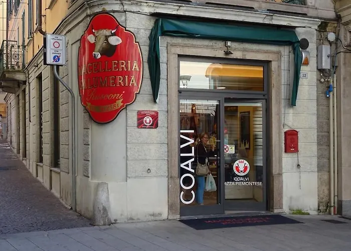 Ampio Monolocale Vicino Al Lungolago Di