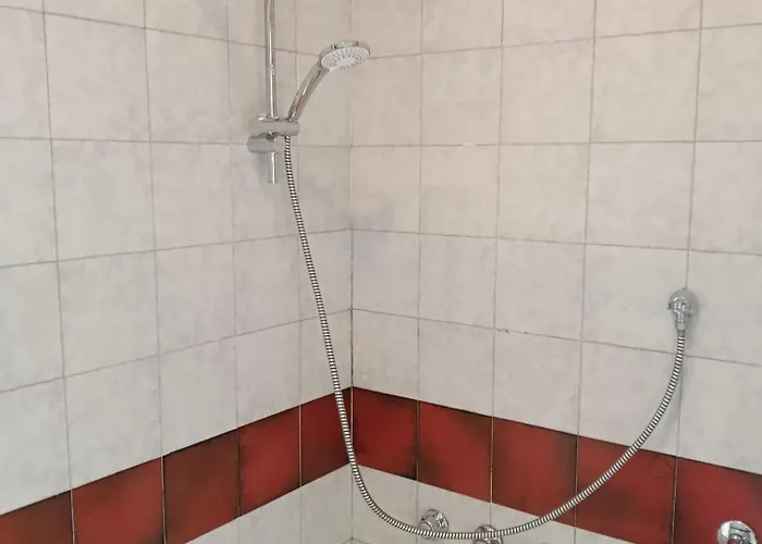 Ampio Monolocale Vicino Al Lungolago Di *