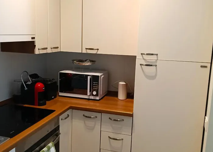 Ampio Monolocale Vicino Al Lungolago Di