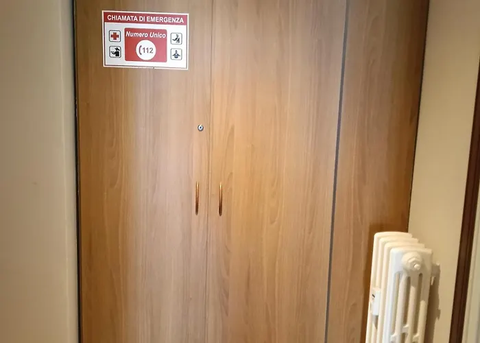 Ampio Monolocale Vicino Al Lungolago Di Διαμέρισμα *